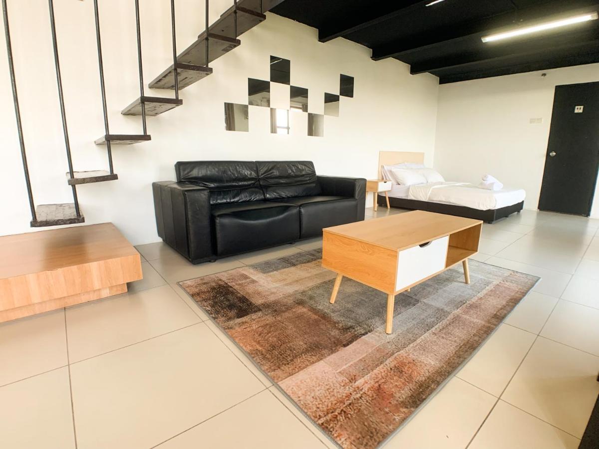 Апартаменти Colonial Loft Петалінг-Джая Екстер'єр фото